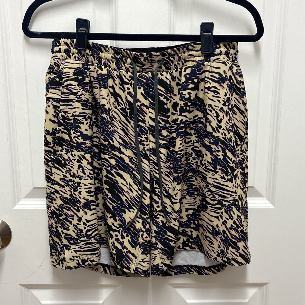 Lululemon‎ Pool Shorts With Abstract Tan Purple Black Design - Medium